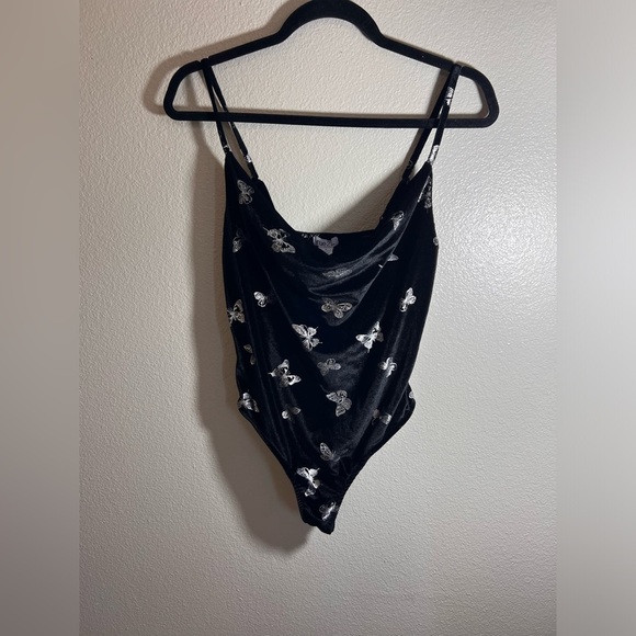 Rue21 Black Velvet Butterfly Bodysuit – Size S
Condition: Excellent, like new - Picture 1 of 6